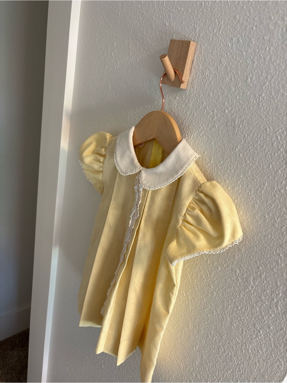 Classic Yellow Ruffled Peter Pan Collar toddler Dress VINTAGE ✨ - Picture 3 of 7